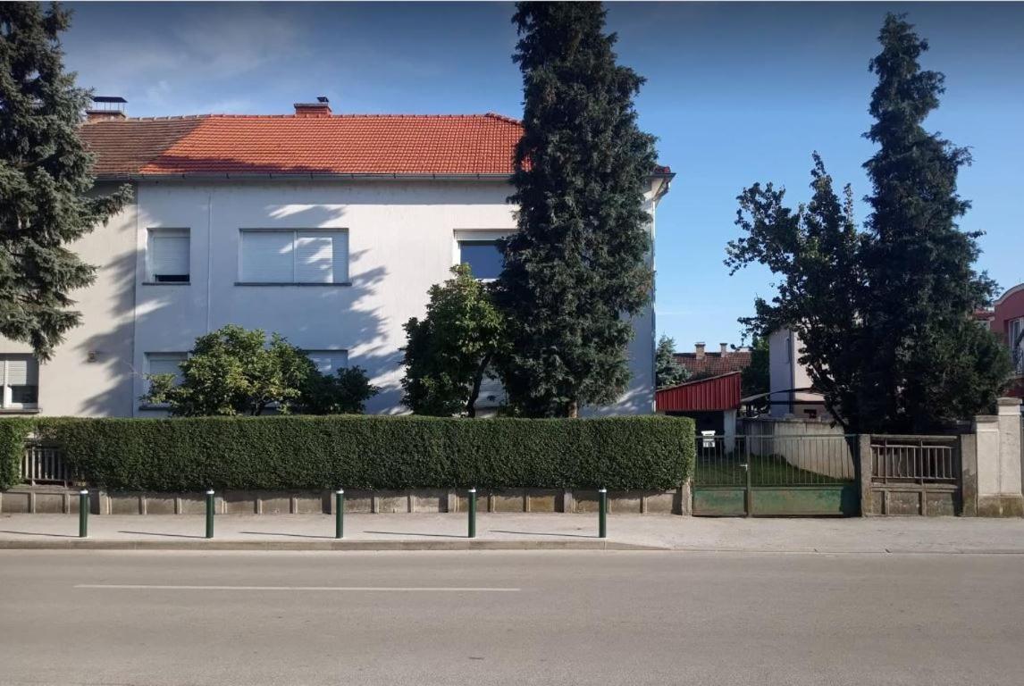 Lovely Flat, City Center With Free Parking Varaždin 外观 照片